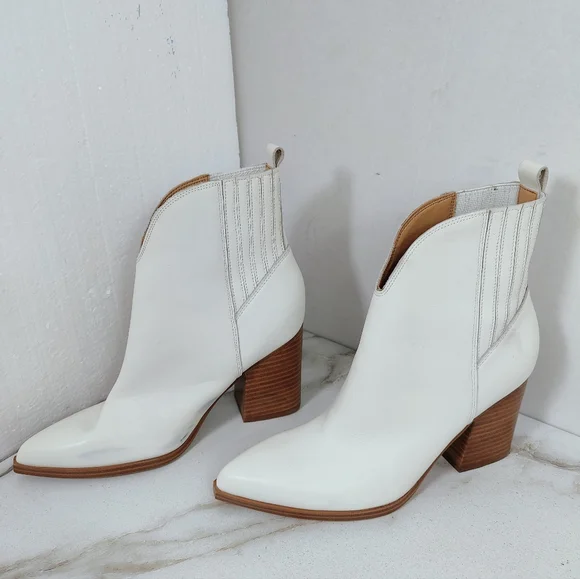 Marc Fisher Lommie Off White Western Style Block Heel Cowboy Ankle Boots, 8.5 - Picture 2 of 13